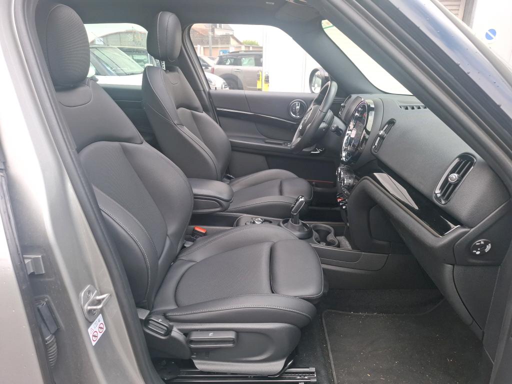 MINI COUNTRYMAN F60 LCI 136 ch BVA7 Cooper Essential 2023