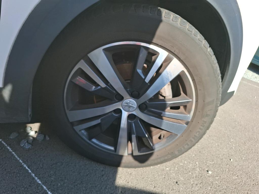 PEUGEOT 5008 BlueHDi 130ch S&S EAT8 Allure Pack 2023