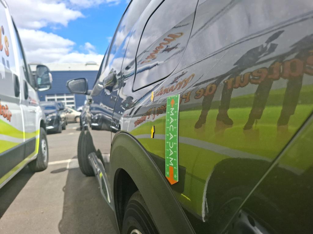 PEUGEOT 3008 Hybrid 225 e-EAT8 Allure Pack 2022