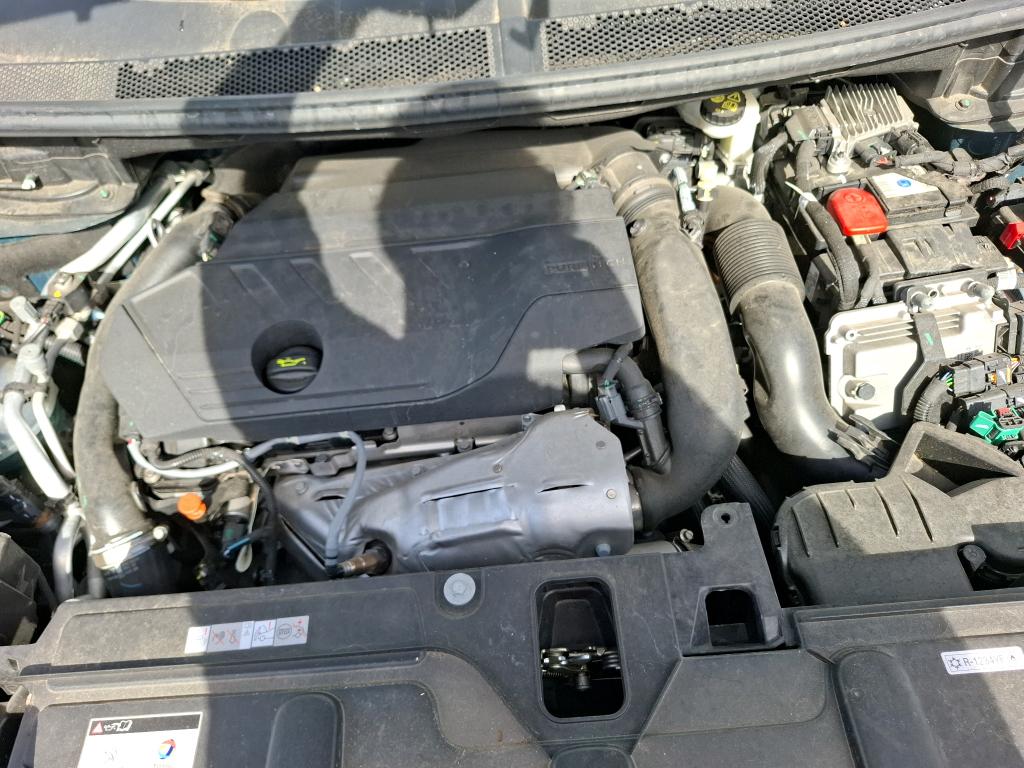 PEUGEOT 3008 Hybrid 225 e-EAT8 Allure Pack 2022