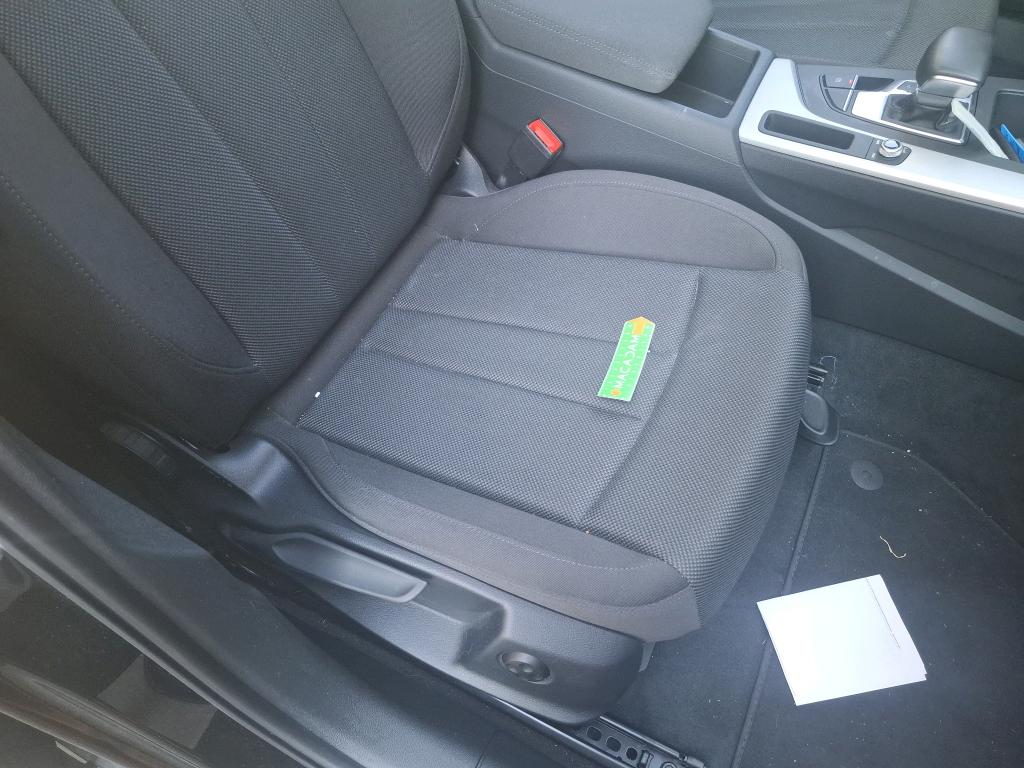 AUDI A4 AVANT 30 TDI 136 S tronic 7 Business Line 2021