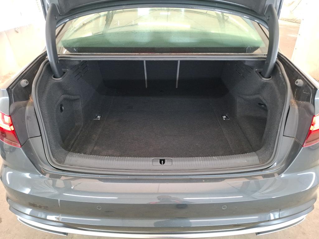 AUDI A4 BUSINESS 40 TFSI 204 S tronic 7 Line 2022