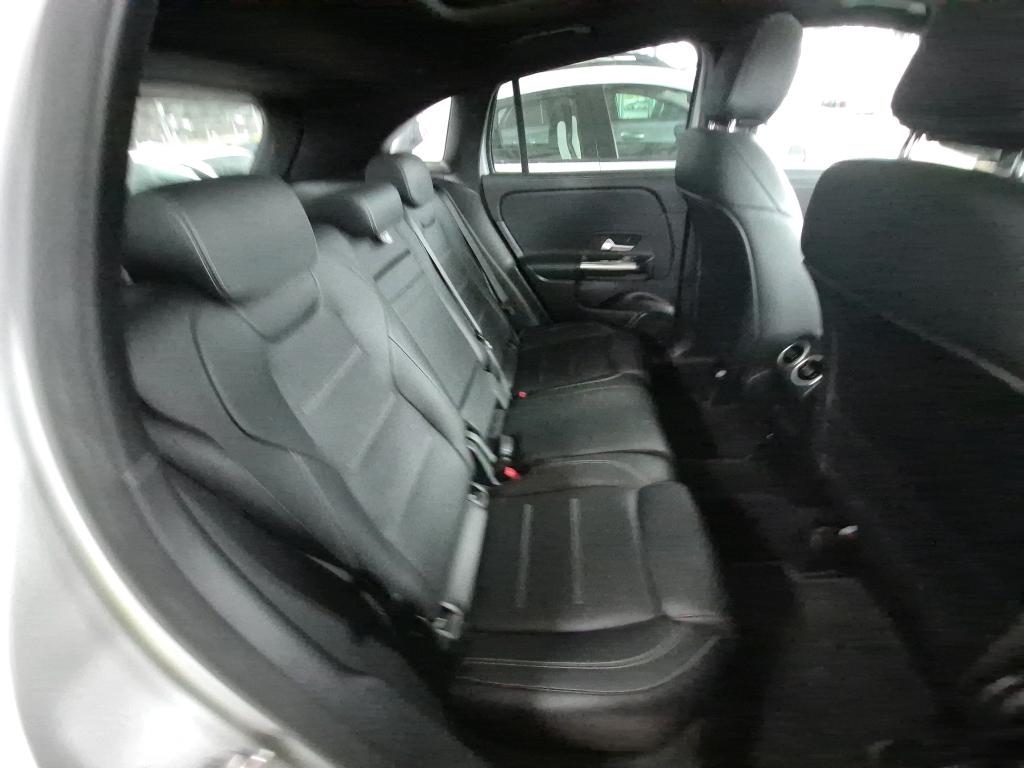 MERCEDES-BENZ MERCEDES GLA II 200 7G-DCT AMG Line 2022