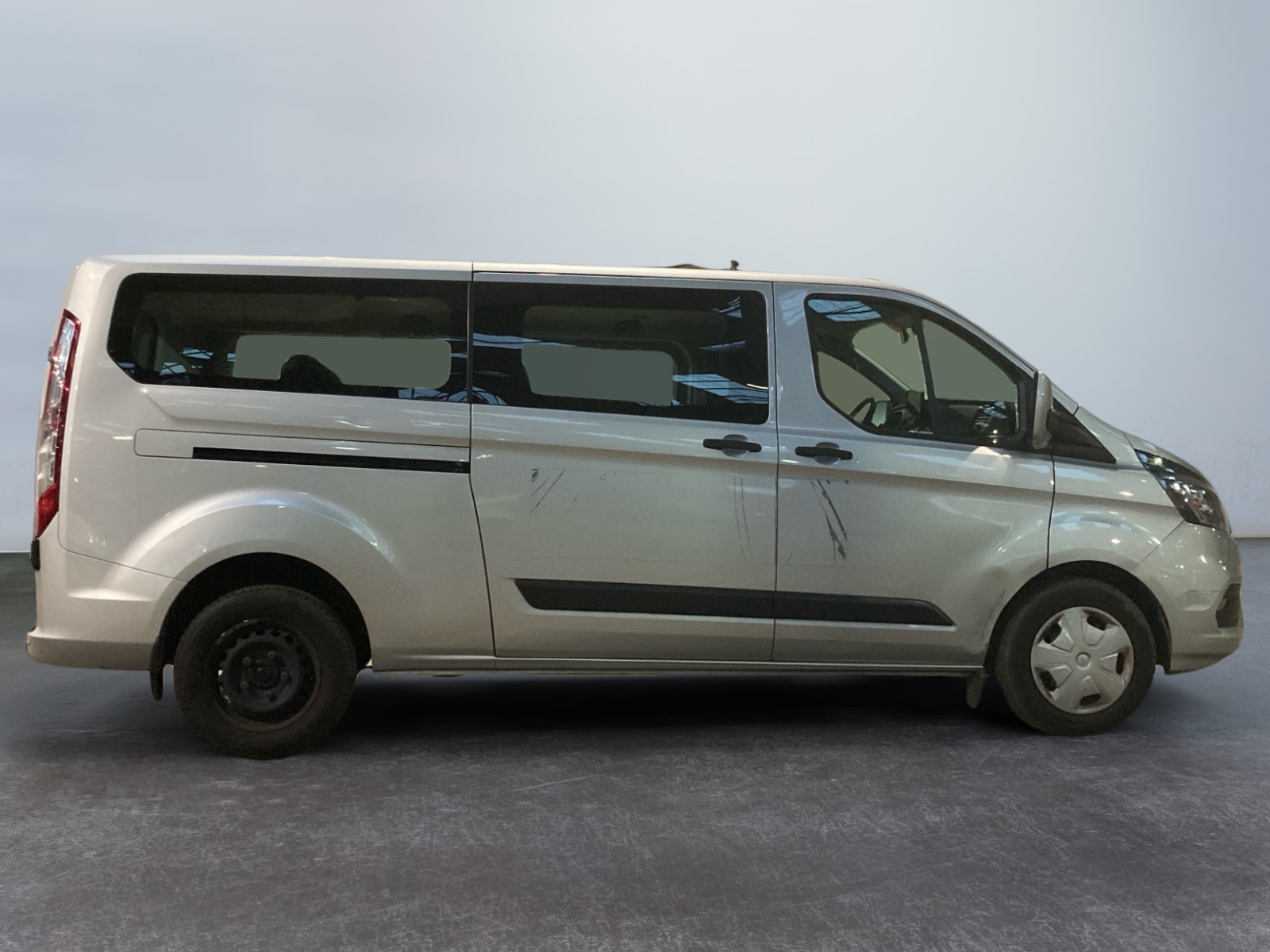 FORD Transit Custom Kombi 320 L2H1 2.0 EcoBlue 130 Trend Business 9pl 2023