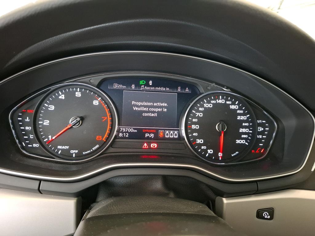 AUDI A4 BUSINESS 40 TFSI 204 S tronic 7 Line 2022