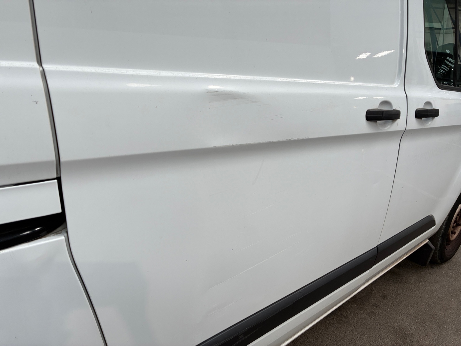 FORD TRANSIT CUSTOM FOURGON 300 L2H1 2.0 ECOBLUE 130 TREND BUSINESS 2022