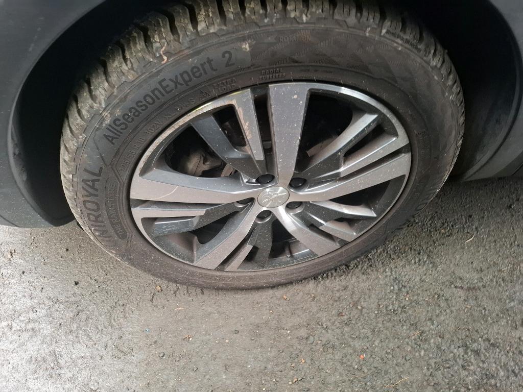 PEUGEOT 3008 Puretech 130ch S&S EAT8 Allure Pack 2022