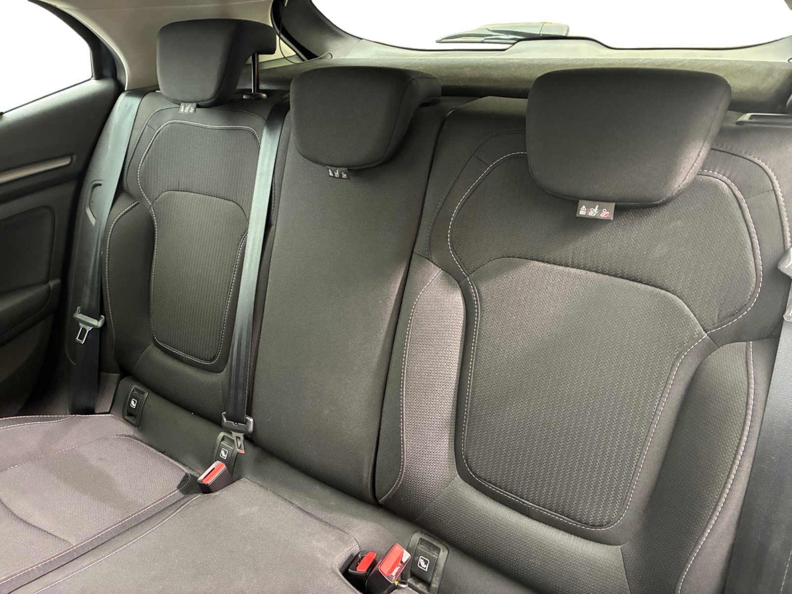 RENAULT Mégane IV Berline Blue dCi 115 EDC - 21N Business 2022
