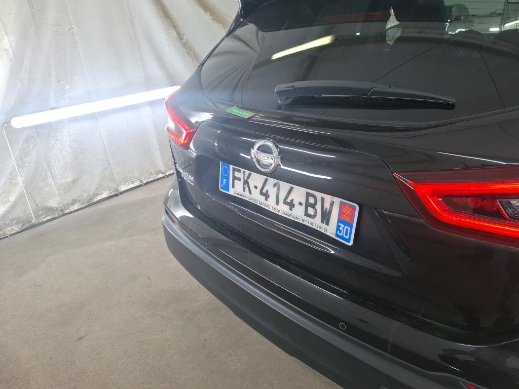 NISSAN  2019