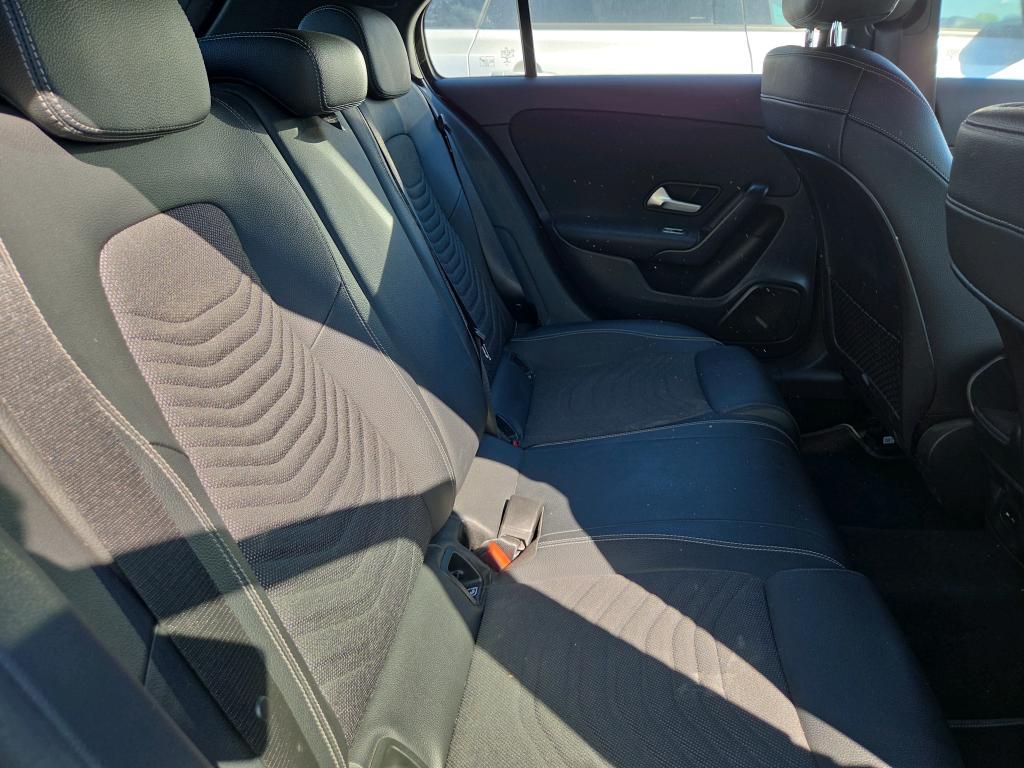 MERCEDES CLASSE A 180 7G-DCT Style Line 2020