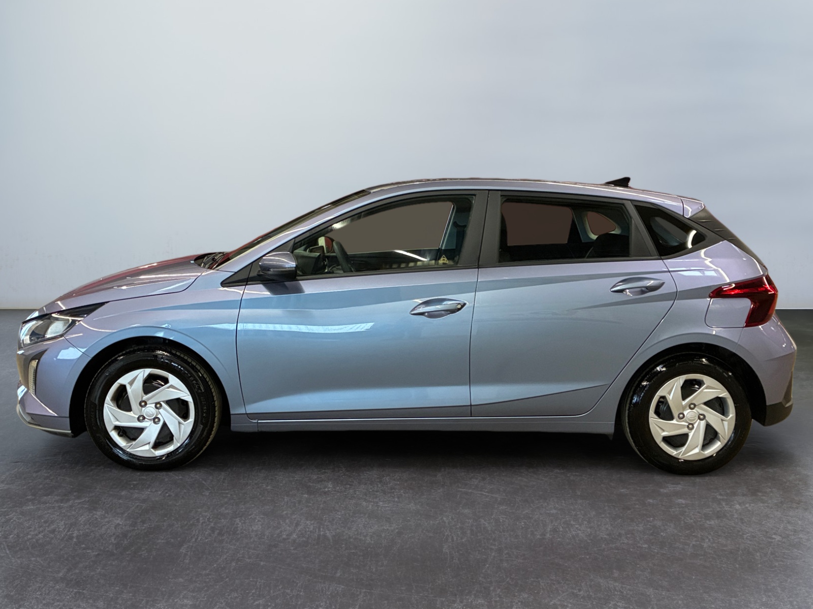 HYUNDAI i20 1.2 84 Initia 2024