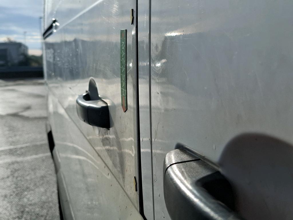 RENAULT MASTER FOURGON FGN L2H2 3.5t 2.3 dCi 130 E6 GRAND CONFORT 2017