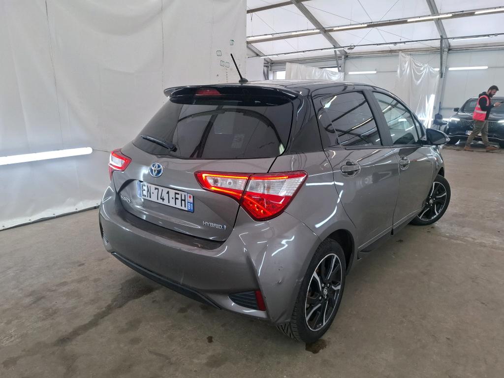 TOYOTA YARIS HYBRIDE 100h France 2017
