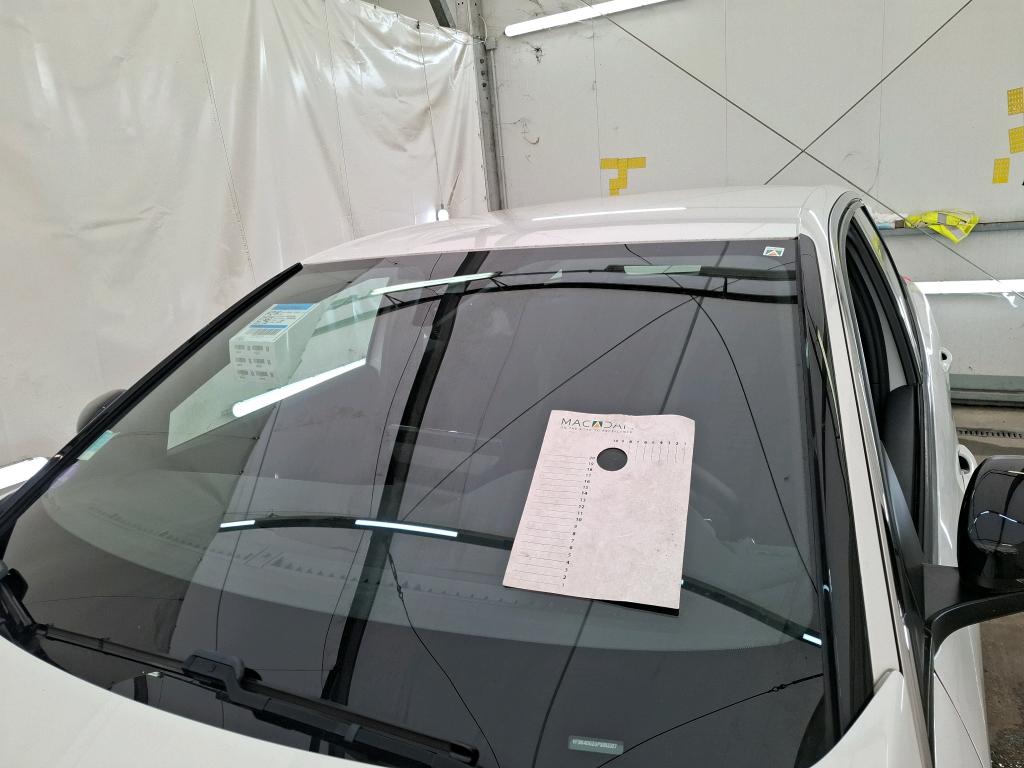 PEUGEOT 3008 Hybrid 225 e-EAT8 Active Pack 2023