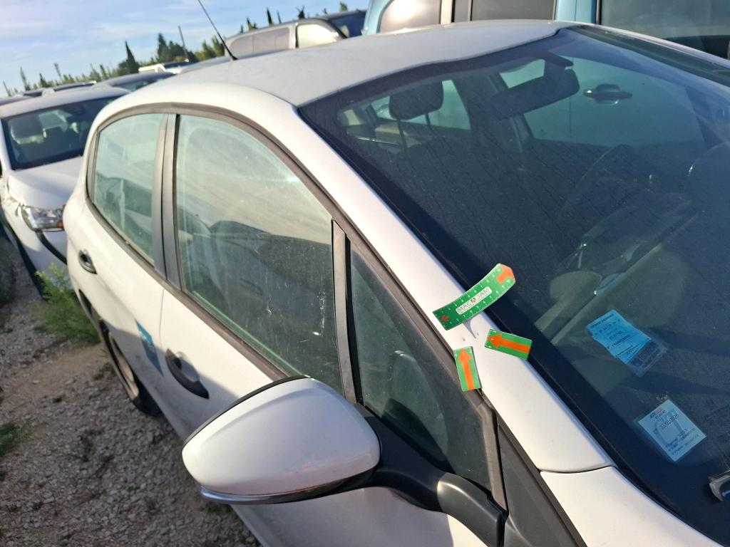 PEUGEOT 208 AFFAIRE 1.6 BLUEHDI 75 BVM5 PREMIUM 2018