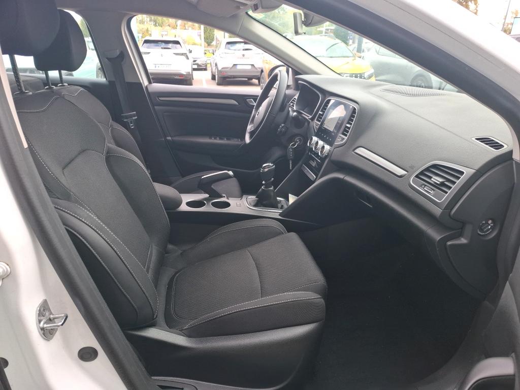 RENAULT MEGANE SOCIETE IV BLUE DCI 115 - 21N AIR NAV 2P 2022