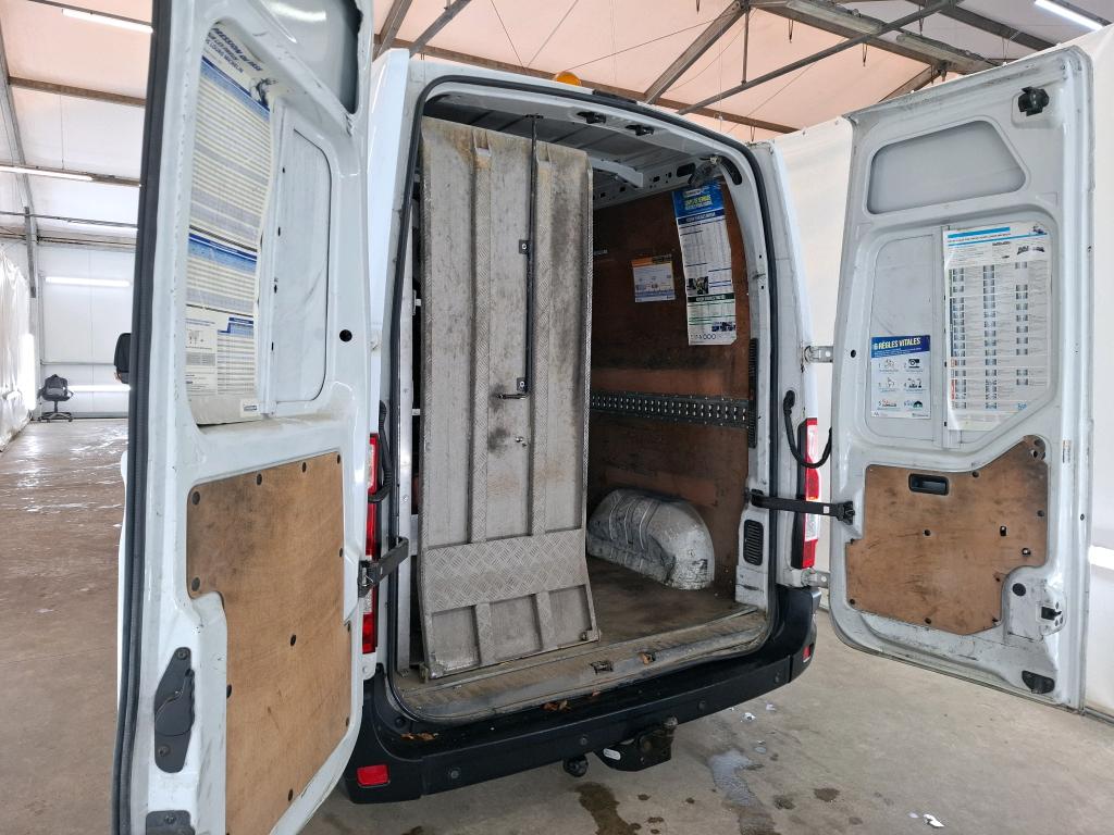 RENAULT MASTER FOURGON FGN L2H2 3.5t 2.3 dCi 130 E6 GRAND CONFORT 2017