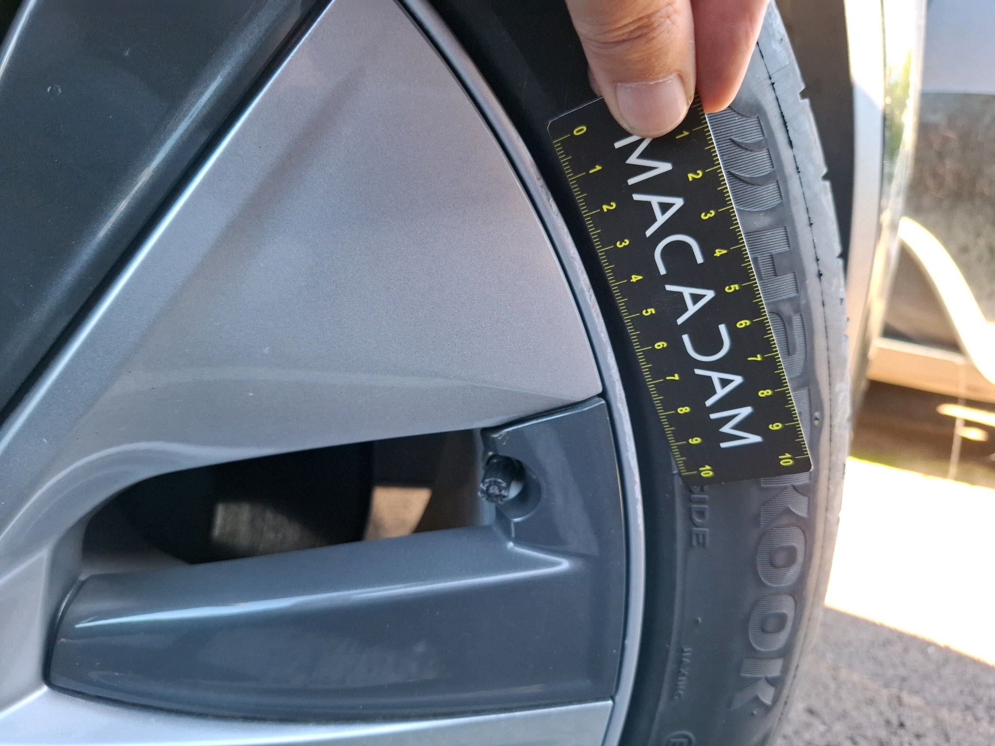 TESLA MODEL Y Standard RWD 2023