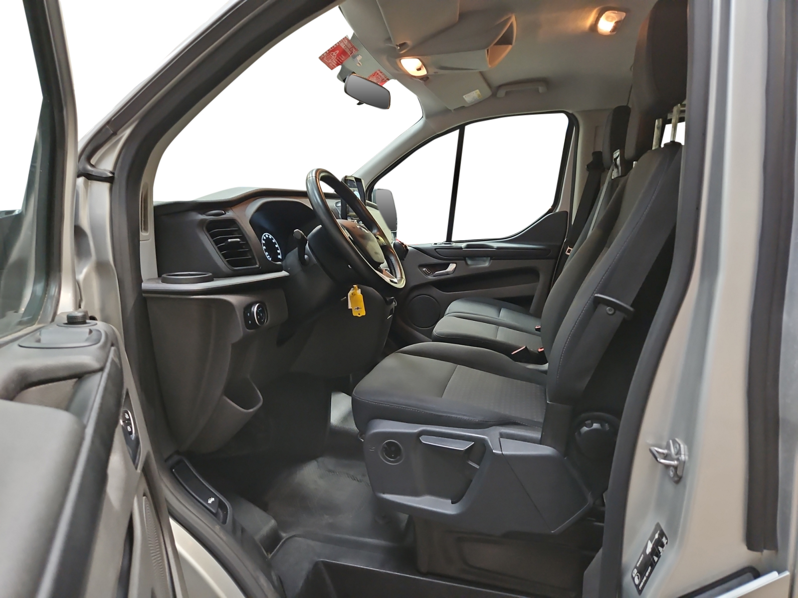 FORD Transit Custom 320 L2H1 2.0 EcoBlue 130 Trend Business 9pl 2023