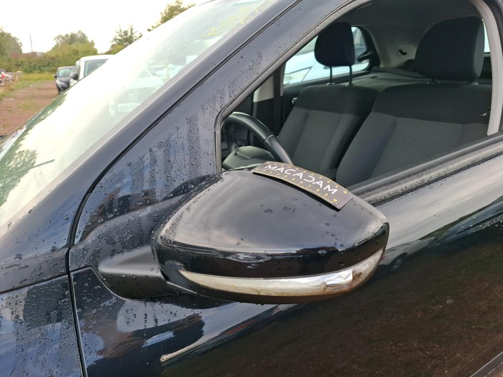 CITROEN C4 CACTUS SOCIETE BLUEHDI 100 S&S BVM6 FEEL NAV 2019
