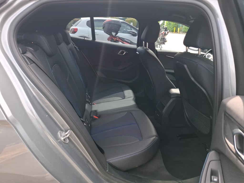 BMW SERIE 1 F40 118d 150 ch BVA8 M Sport 2023