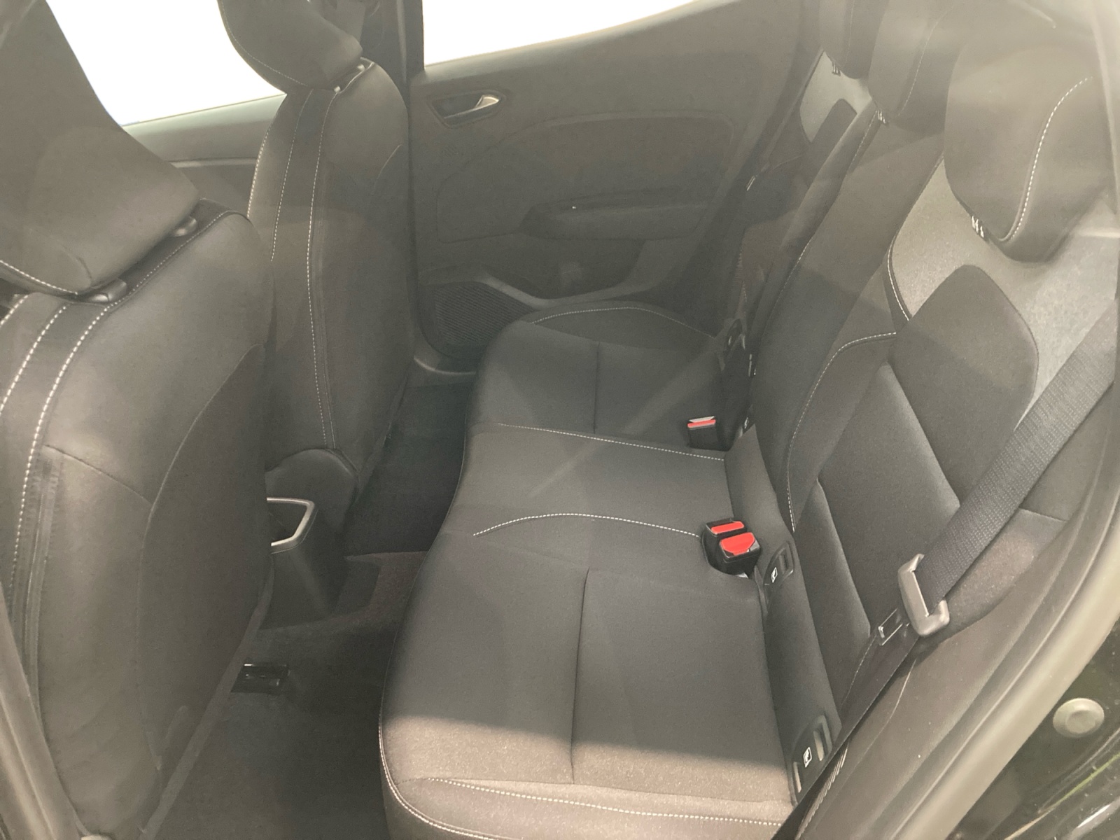 MITSUBISHI COLT 1.6 MPI HEV 143 Invite+ 2026
