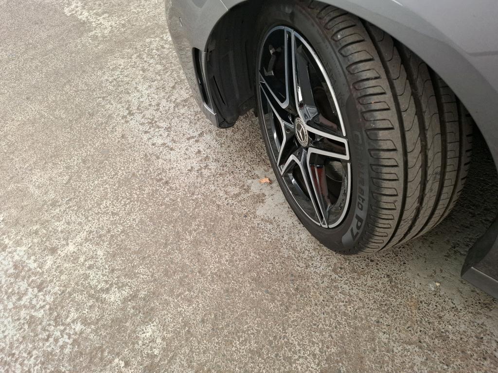MERCEDES CLASSE A 180 7G-DCT AMG Line 2022