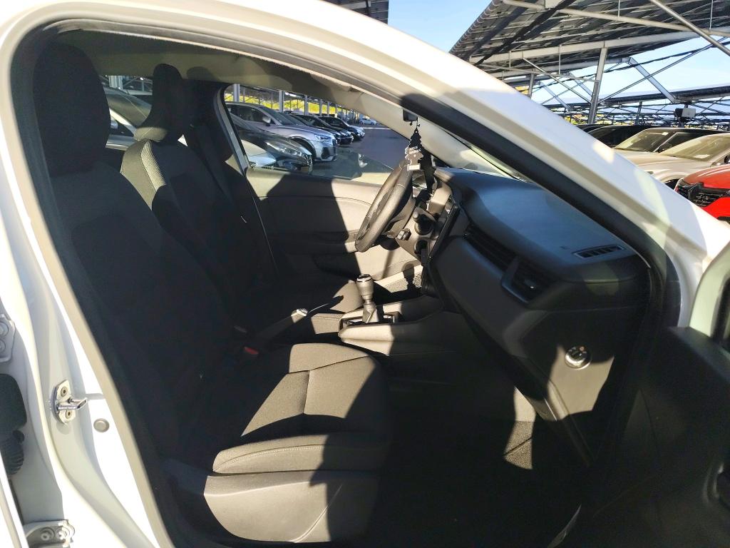 RENAULT CLIO SOCIETE BLUE DCI 100 - 21N AIR NAV 2022