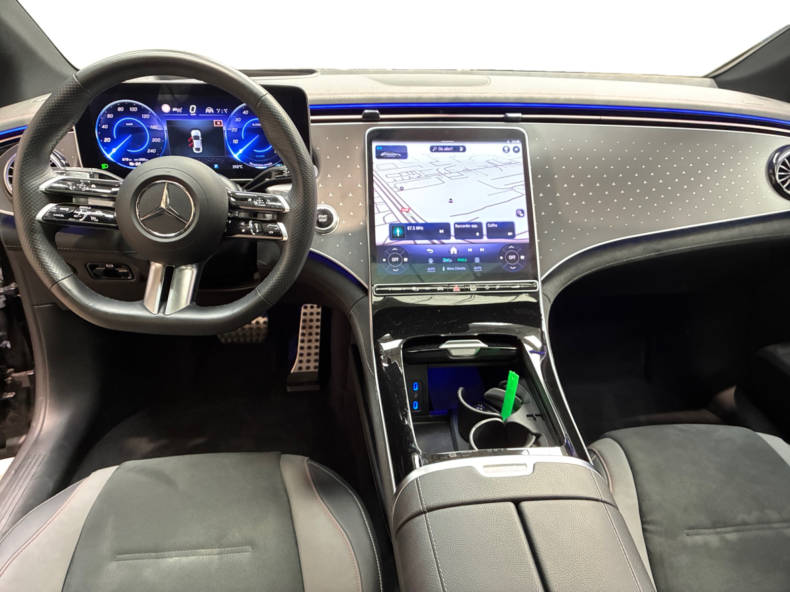 MERCEDES EQE 350 AMG Line 2023