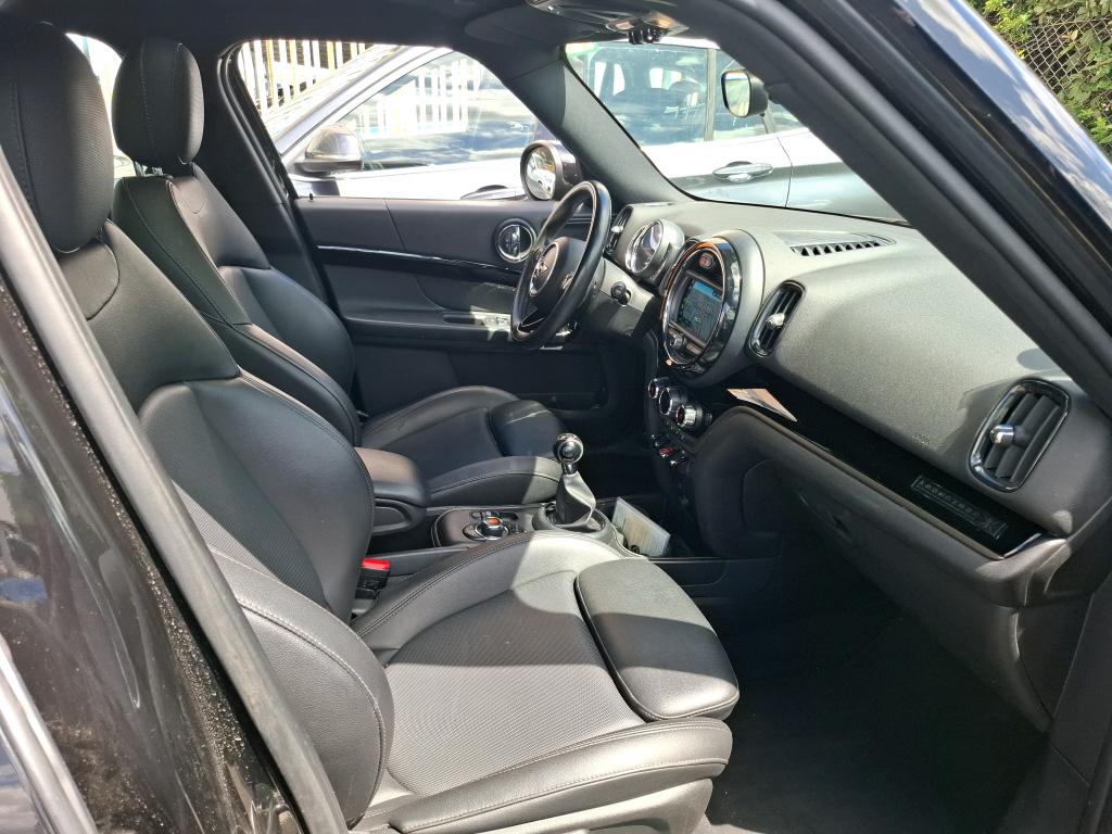 MINI COUNTRYMAN F60 136 ch Cooper Longstone 2019