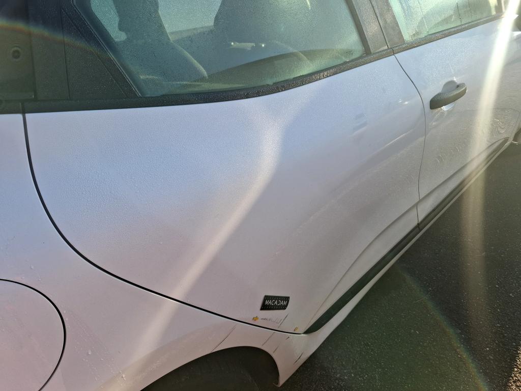 RENAULT CLIO SOCIETE BLUE DCI 100 - 21N AIR NAV 2022
