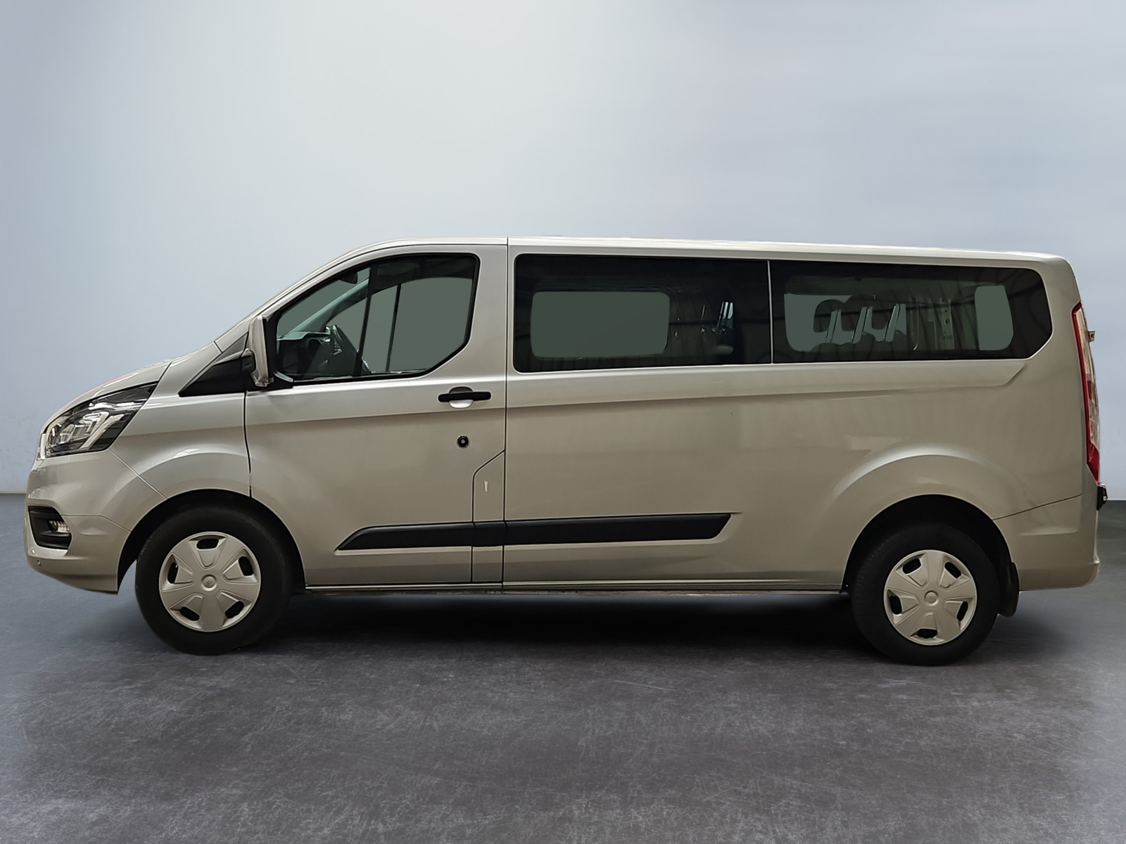FORD Transit Custom 320 L2H1 2.0 EcoBlue 130 Trend Business 9pl 2023