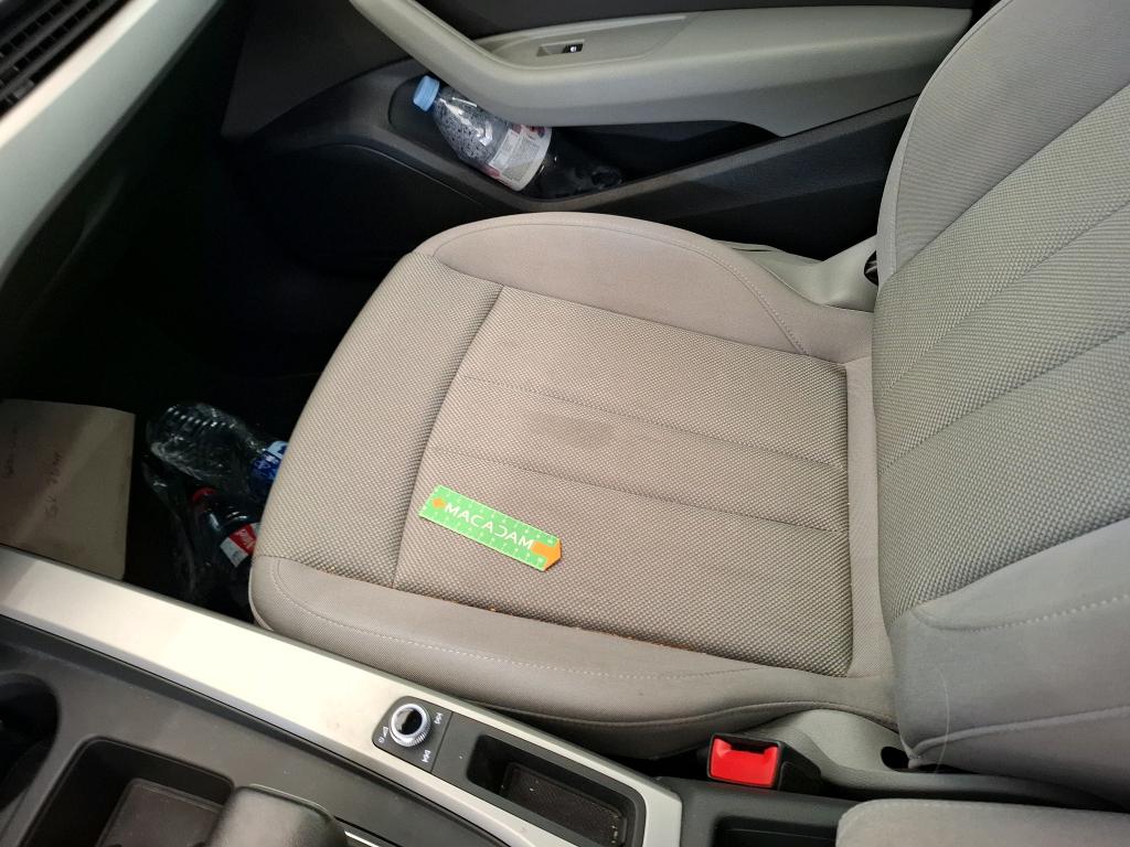 AUDI A4 BUSINESS 40 TFSI 204 S tronic 7 Line 2022