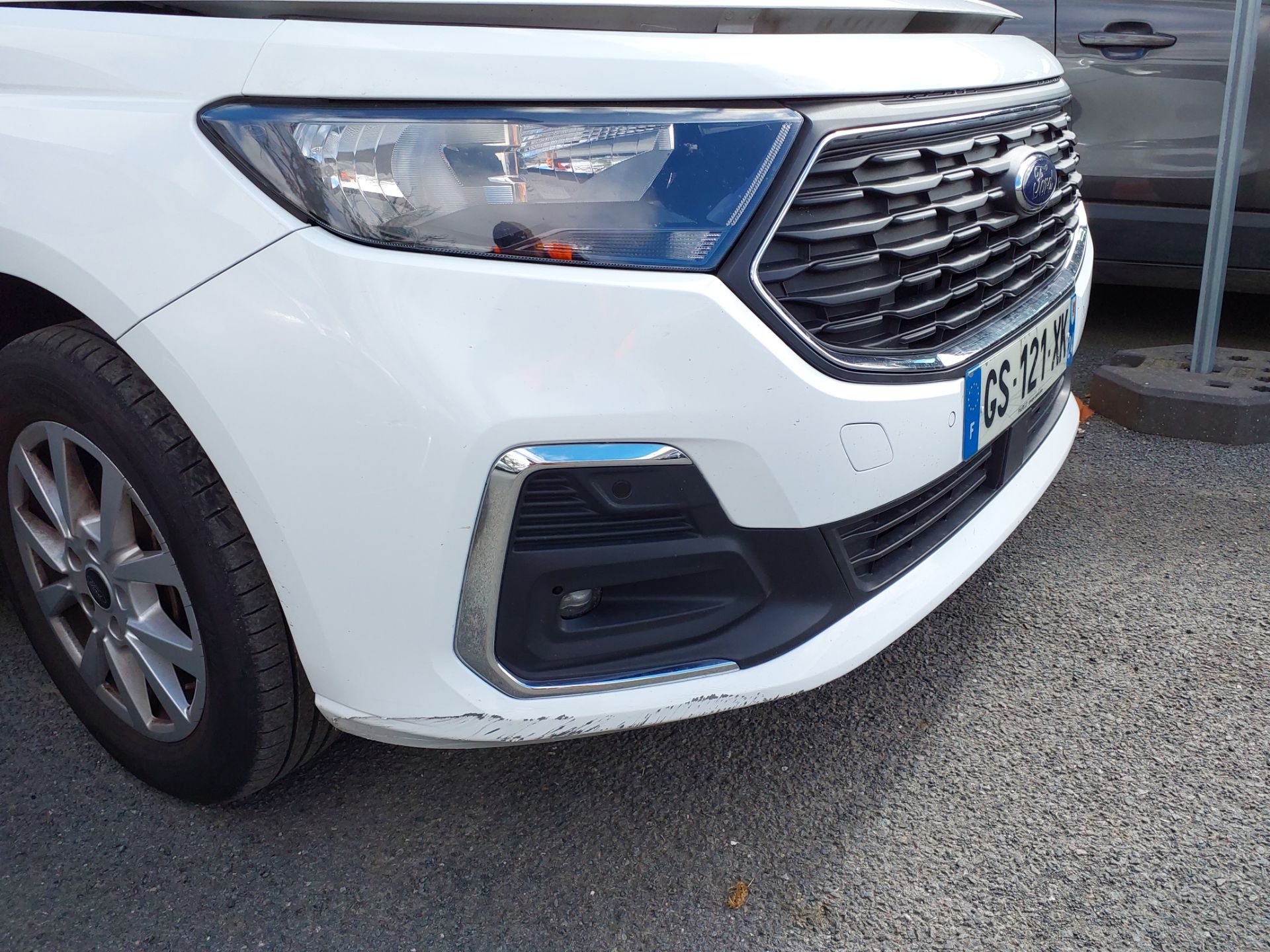 FORD TOURNEO GRAND Connect 2.0 EcoBlue 122 BVM6 Titanium 2023