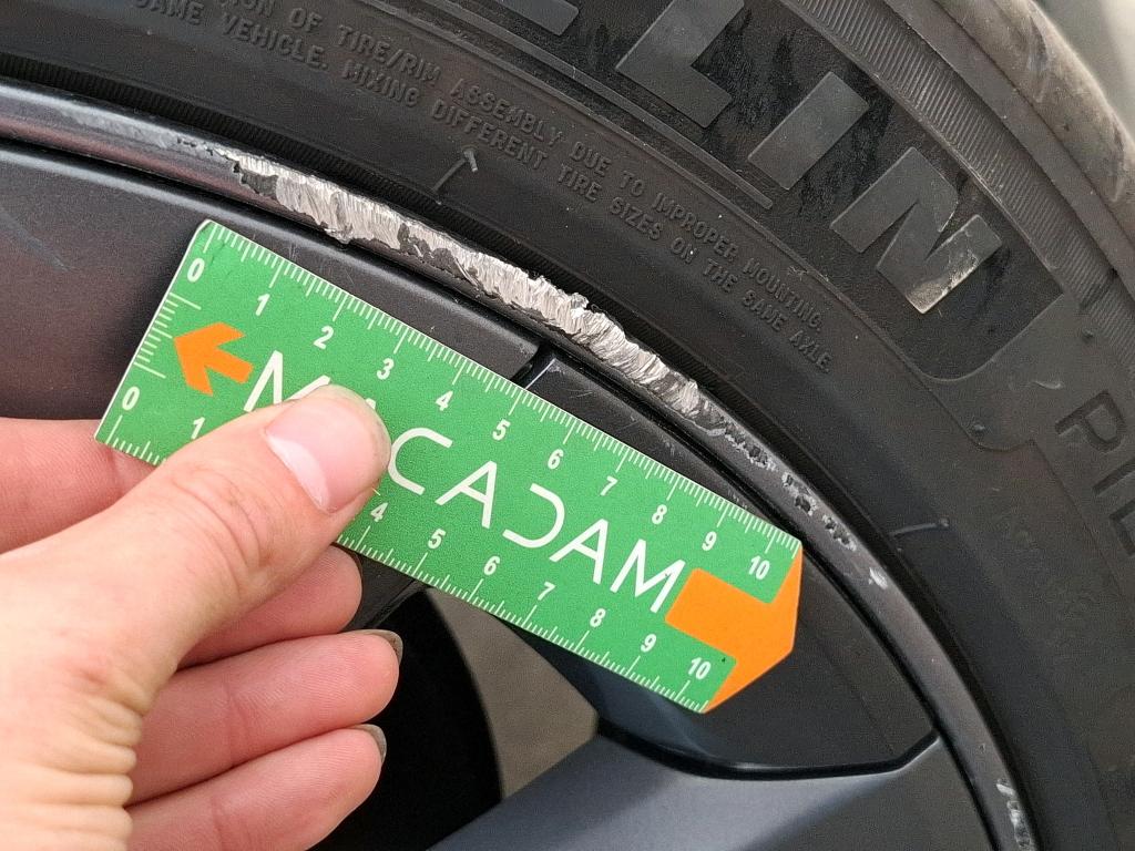 TESLA  2023