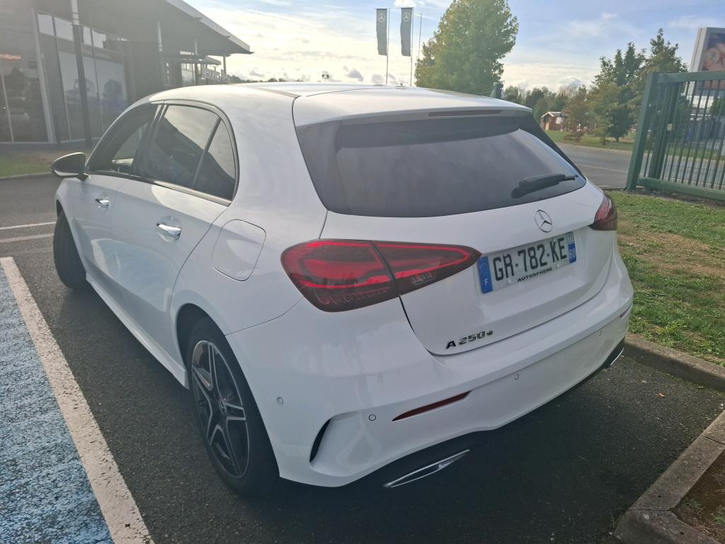 MERCEDES-BENZ MERCEDES CLASSE A 250 e 8G-DCT AMG Line 2023