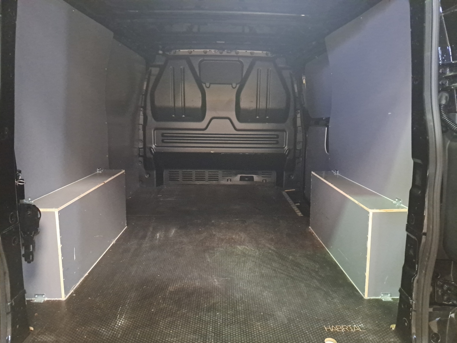 VOLKSWAGEN TRANSPORTER VAN L1H1 2.0 TDI 150 BVA8 BUSINESS 2025