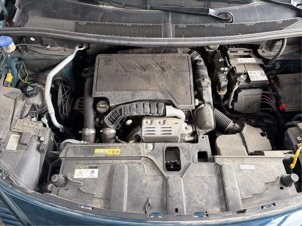 PEUGEOT 5008 PureTech 130ch S&S EAT8 Active Pack 2023