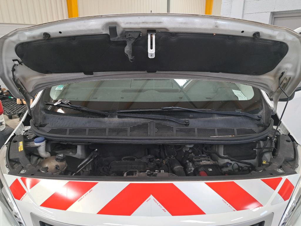 PEUGEOT EXPERT FOURGON FGN TOLE LONG 2.0 BLUEHDI 120 S&S BVM6 PREMIUM 2021