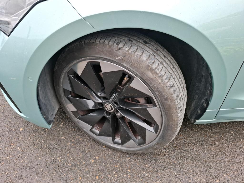 SKODA ENYAQ iV 80x - 2024