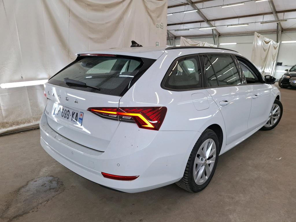 SKODA OCTAVIA COMBI 2.0 TDI 150 ch DSG7 Ambition 2023