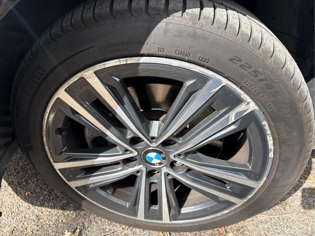BMW SERIE 1 F40 116d 116 ch DKG7 Business Design 2021