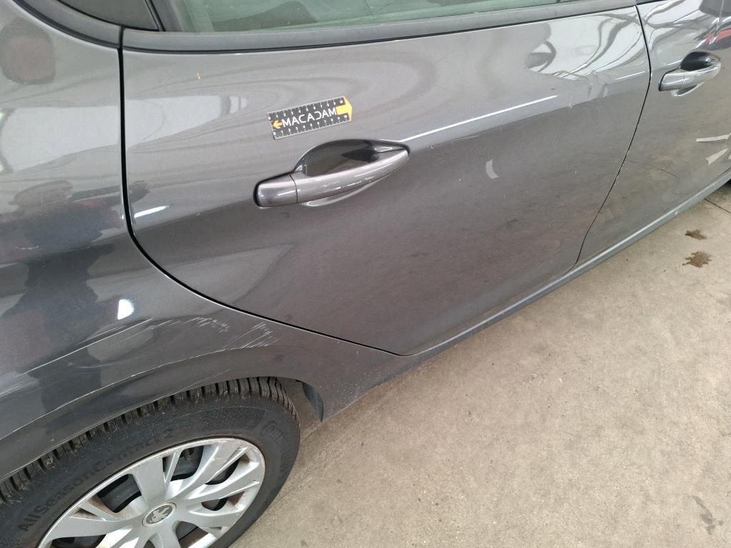 PEUGEOT 208 AFFAIRE BLUEHDI 100 S&S BVM5 PREMIUM 2020