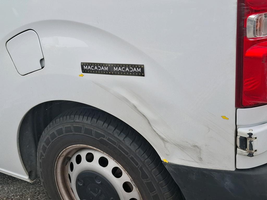 PEUGEOT EXPERT FOURGON TOLE M BLUEHDI 145 S&S EAT8 2023