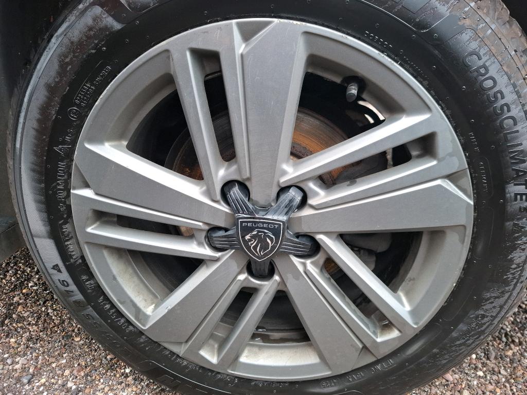 PEUGEOT 308 SW PureTech 130ch S&S EAT8 Active Pack 2023