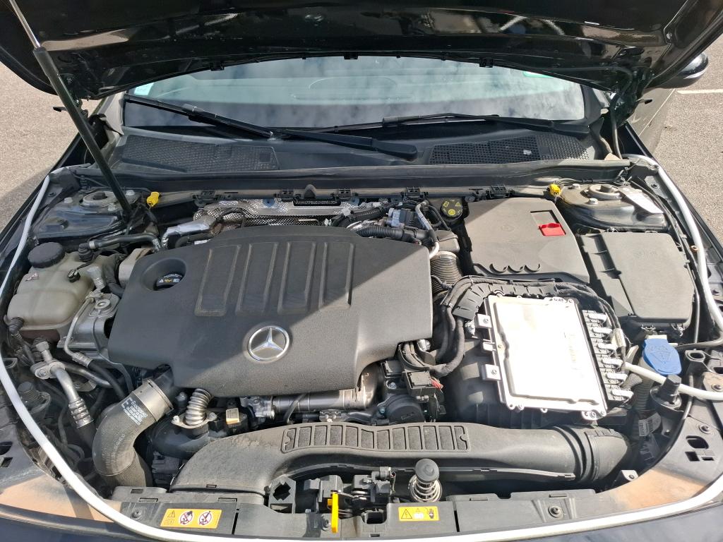 MERCEDES-BENZ CLASSE A 180 d 8G-DCT Style Line 2021