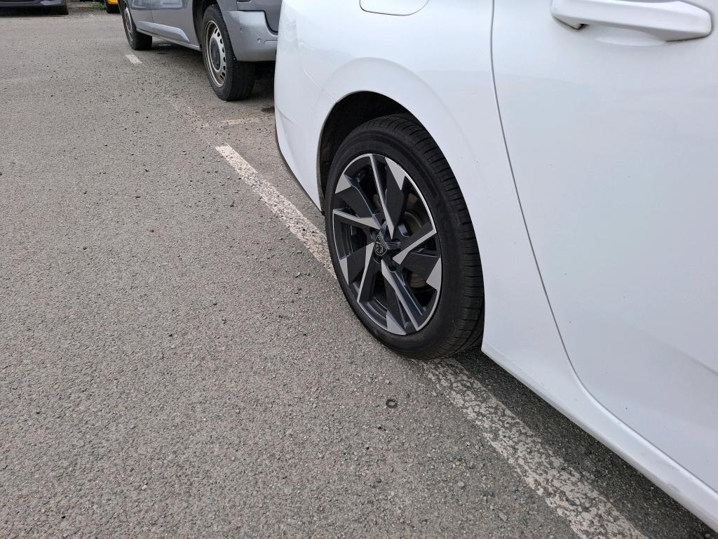 PEUGEOT 308 SW PureTech 130ch S&S EAT8 Allure Pack 2023