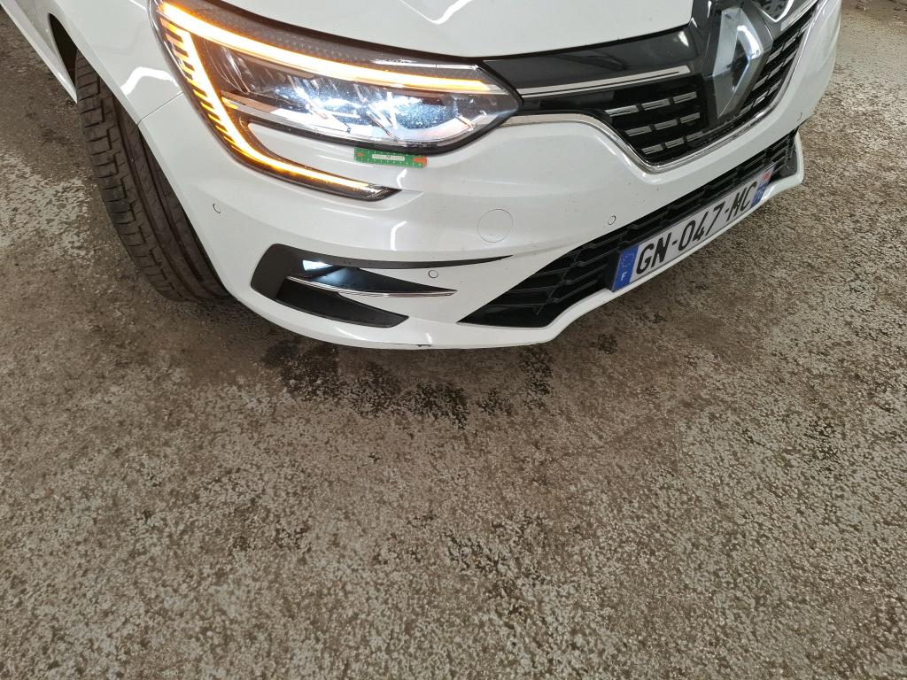 RENAULT MÉGANE MEGANE IV Estate TCe 140 EDC Techno 2023