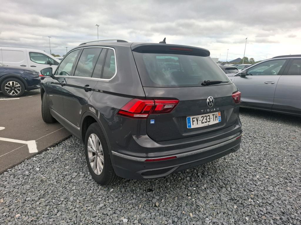 VOLKSWAGEN TIGUAN BUSINESS 1.5 TSI 150 DSG7 Life 2021