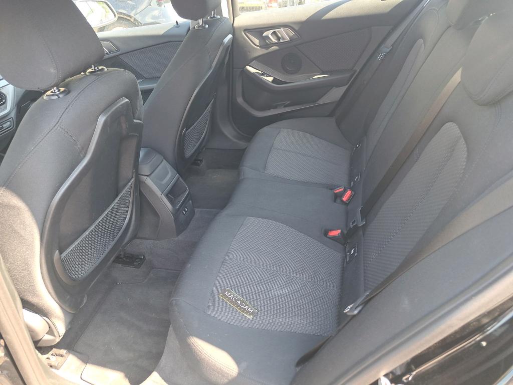 BMW 116i 109 ch Business Design 2023